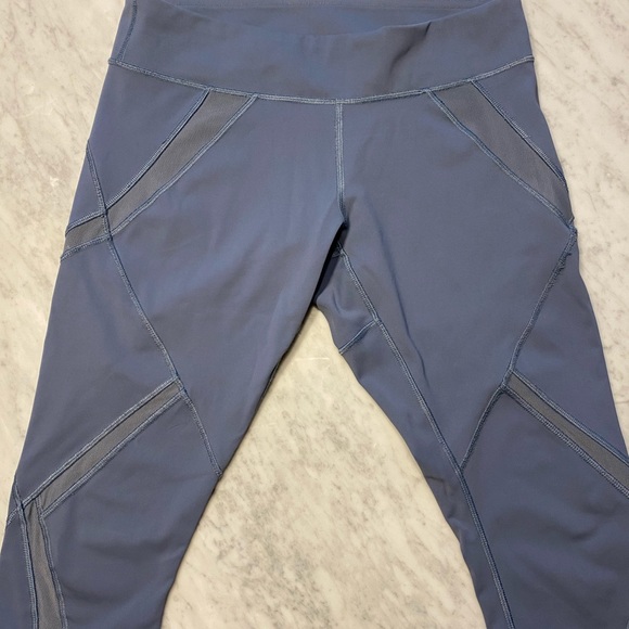 lululemon athletica Pants - Lululemon crop leggings